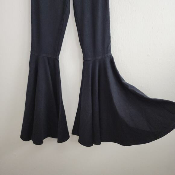 L'Agence Sevyn High Rise Super Flare Bellbottom Jean Black Stretch 25 NWT - Picture 4 of 11